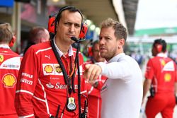 Riccardo Adami, ingegnere di pista Ferrari e Sebastian Vettel, Ferrari