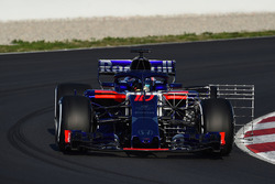 Pierre Gasly, Scuderia Toro Rosso STR13 with aero sensor