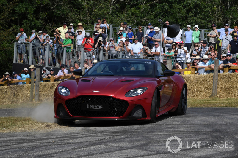 Aston Martin DBS Superleggera