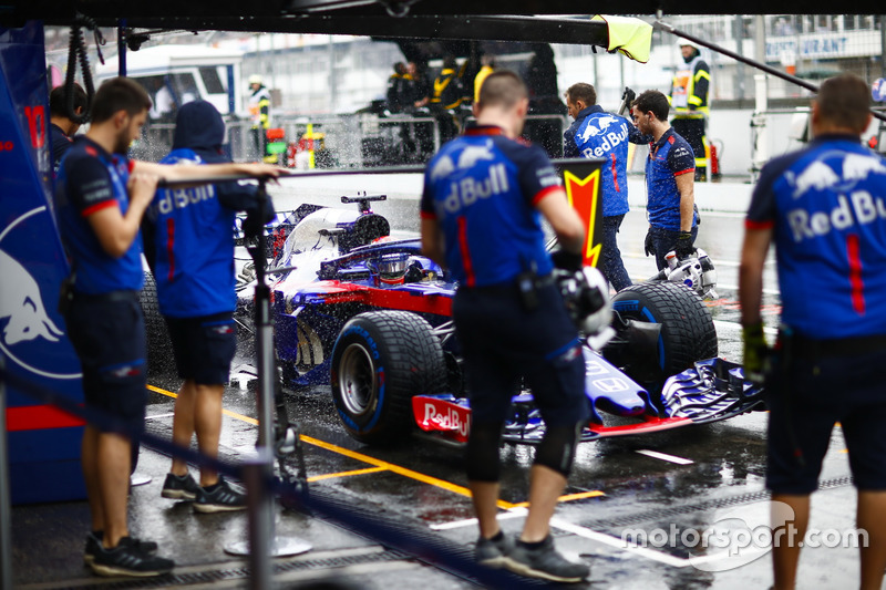 Пит-стоп: Брендон Хартли, Scuderia Toro Rosso STR13