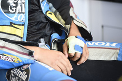 Franco Morbidelli, Estrella Galicia 0,0 Marc VDS hand injury