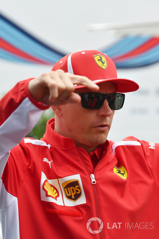 Kimi Raikkonen, Ferrari Daniel Ricciardo, Red Bull Racing