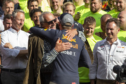 Race winner Max Verstappen, Red Bull Racing celebrates with Dietrich Mateschitz, CEO and Founder of Red Bull