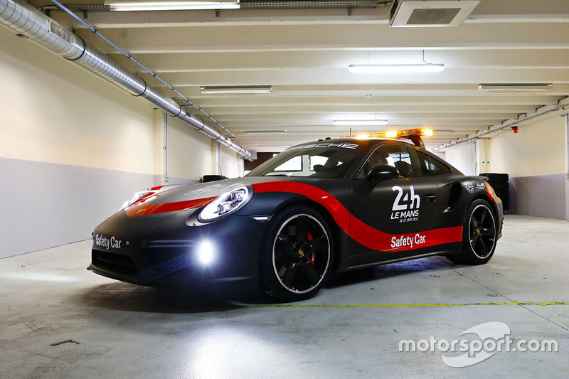 Porsche 911 Turbo, voiture de sécurité pour les 24 Heures du Mans