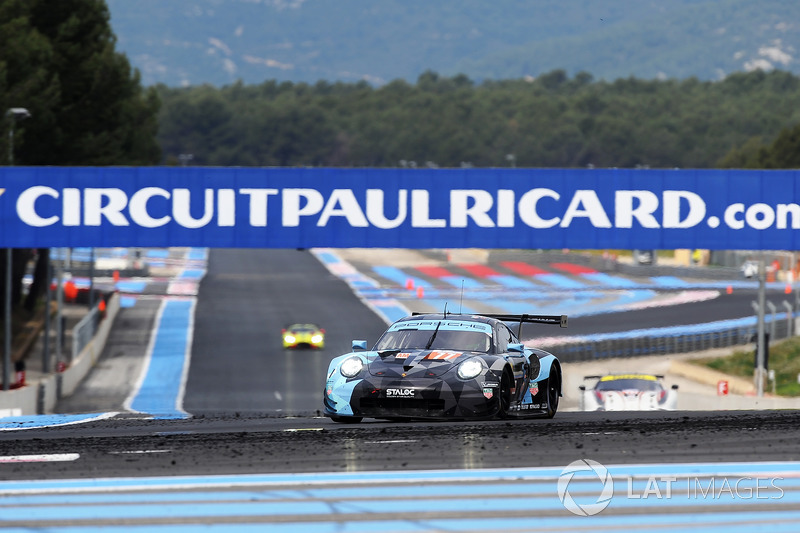 #77 Proton Competition Porsche 911 RSR: Christian Ried, Julien Andlauer, Matt Campbell