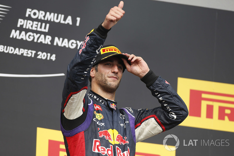 Ganador de la carrera Daniel Ricciardo, Red Bull Racing