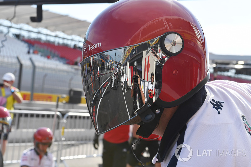 Sauber practica paradas en boxes