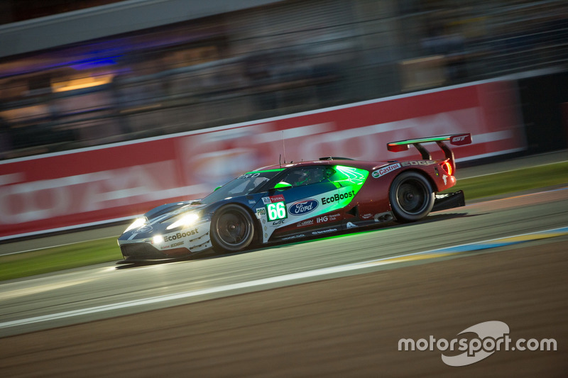 33. Штефан Мюкке, Оливье Пла, Билли Джонсон, Ford Chip Ganassi Team UK, Ford GT (№66)