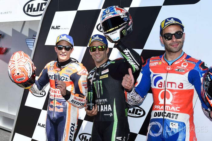 Ganador de la pole Zarco, Monster Yamaha Tech 3, segundo Marc Marquez, Repsol Honda Team, tercero Danilo Petrucci, Pramac Racing