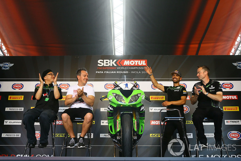 Kenan Sofuoglu, Kawasaki Puccetti Racing waves the crowd as he walks on stage