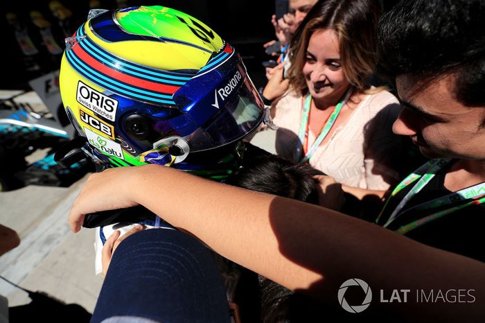 Felipe Massa, Williams FW40 celebrates his last Brazilian Grand Prix in parc ferme  with his wife Ra