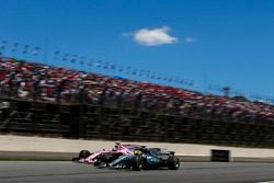 Lewis Hamilton, Mercedes AMG F1 W08, passes Sergio Perez, Sahara Force India F1 VJM10