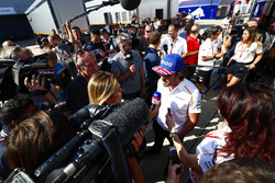 Fernando Alonso, McLaren, medya ile