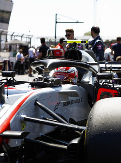 Kevin Magnussen, Haas F1 Team VF-18, sur la grille