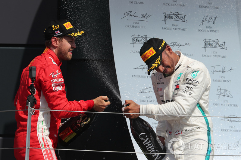 Sebastian Vettel, Ferrari y Lewis Hamilton, Mercedes-AMG F1