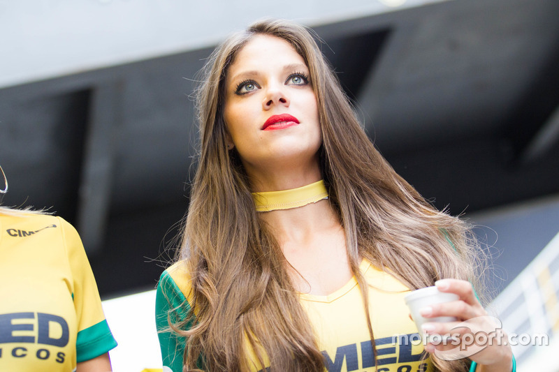 Grid girl