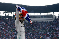 2017 World Champion Lewis Hamilton, Mercedes AMG F1