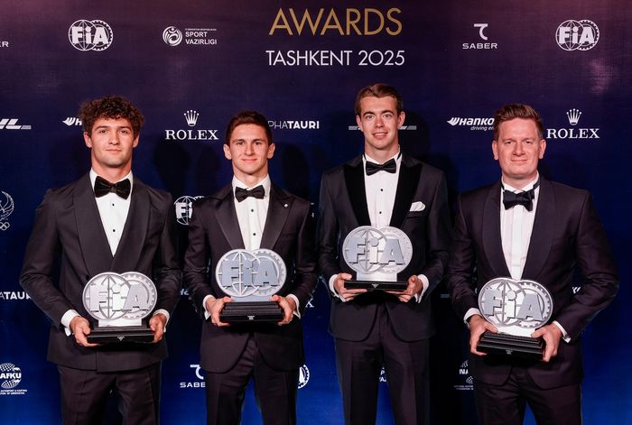 Leonardo Fornaroli, Invicta Racing, Jak Crawford, DAMS Lucas Oil, Richard Verschoor, MP Motorsport y James Robinson, director del equipo Invicta Racing.