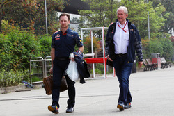 (L to R): Christian Horner, Red Bull Racing Team Principal with Dr Helmut Marko, Red Bull Motorsport