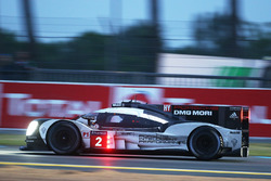 #2 Porsche Team Porsche 919 Hybrid: Romain Dumas, Neel Jani, Marc Lieb