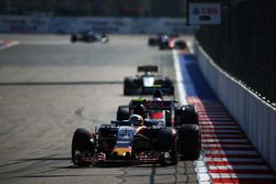 Carlos Sainz Jr., Scuderia Toro Rosso STR11