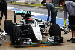 Esteban Ocon, Mercedes AMG F1 W07 Hybrid Test Driver