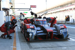 #8 Audi Sport Team Joest, Audi R18 e-tron quattro: Lucas di Grassi, Loic Duval, Oliver Jarvis
