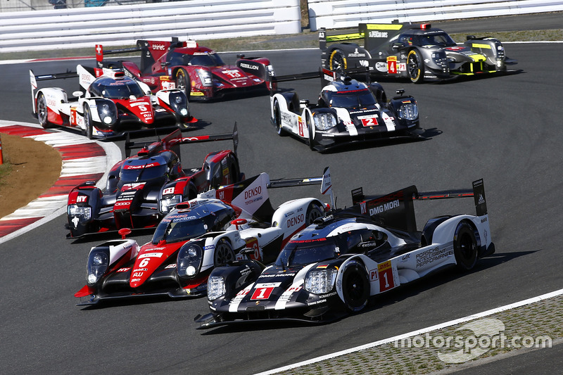 #1 Porsche Team Porsche 919 Hybrid: Timo Bernhard, Mark Webber, Brendon Hartley, #6 Toyota Racing Toyota TS050 Hybrid: Stéphane Sarrazin, Mike Conway, Kamui Kobayashi