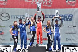 Podium: second place Dean Stoneman, Andretti Autosport, race winner Zach Veach, Belardi Auto Racing, third place Felix Serralles, Carlin