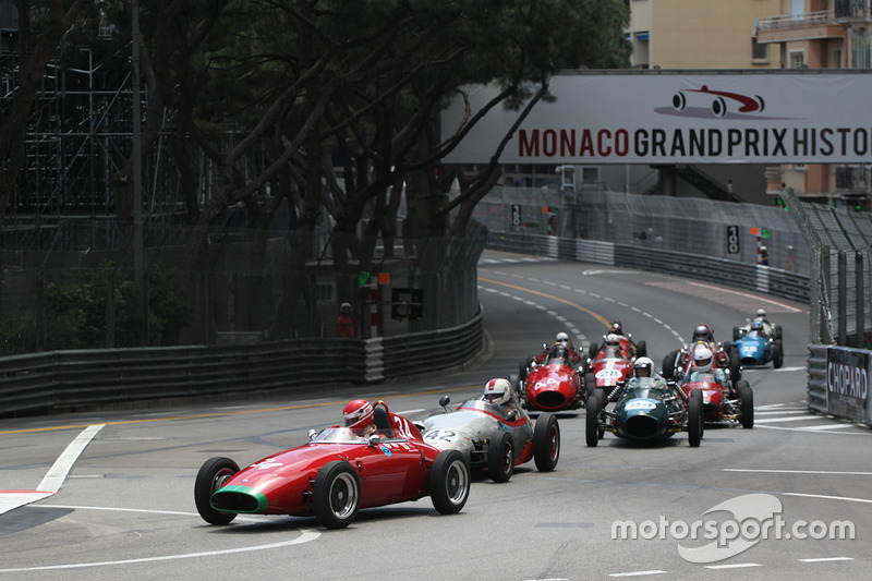 Formula junior, azione