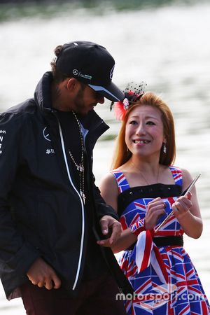 Lewis Hamilton, Mercedes AMG F1 with a fan