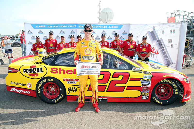 Brooklyn: Joey Logano (Penske-Ford)