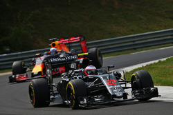 Jenson Button, McLaren MP4-31