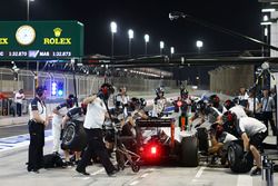 Esteban Gutierrez, Haas F1 Team VF-16 simule un arrêt aux stands