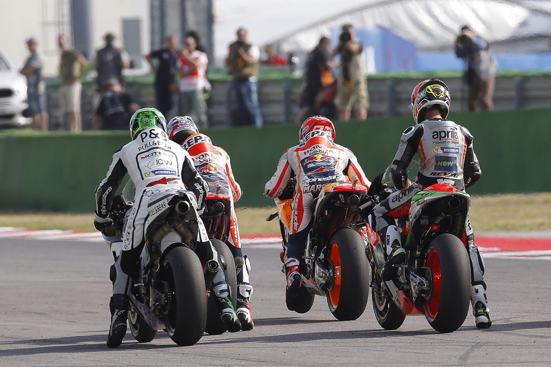 Eugene Laverty, Dani Pedrosa, Marc Marquez e Alvaro Bautista treinaram largadas ao final da sessão.