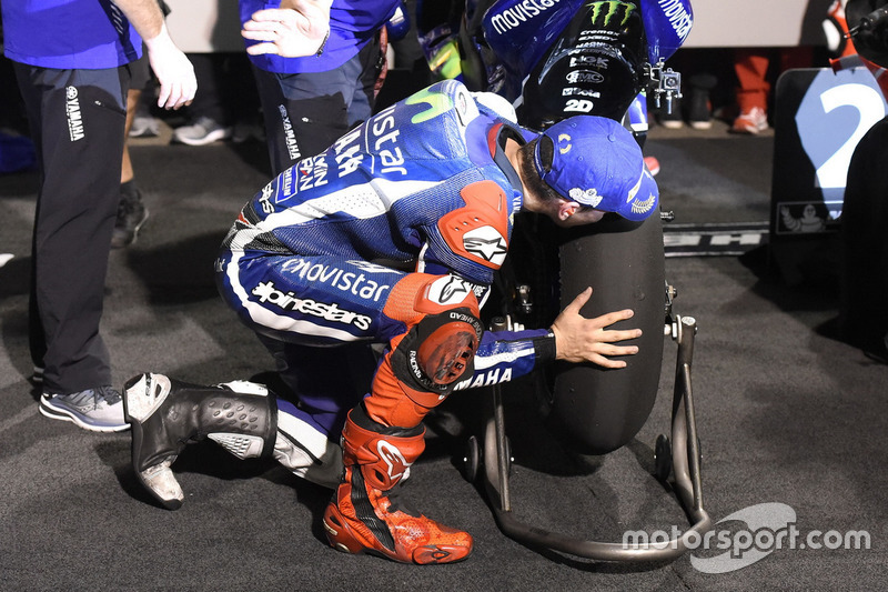 Jorge Lorenzo, Movistar Yamaha MotoGP, Yamaha in parc ferme and kiss the tyres