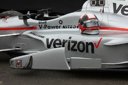 Tire marks on the winning car of Juan Pablo Montoya, Team Penske Chevrolet