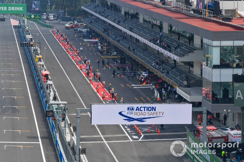 Pit lane