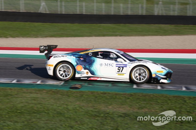#97 Ferrari 488 Challenge, Rossocorsa: Tommaso Rocca