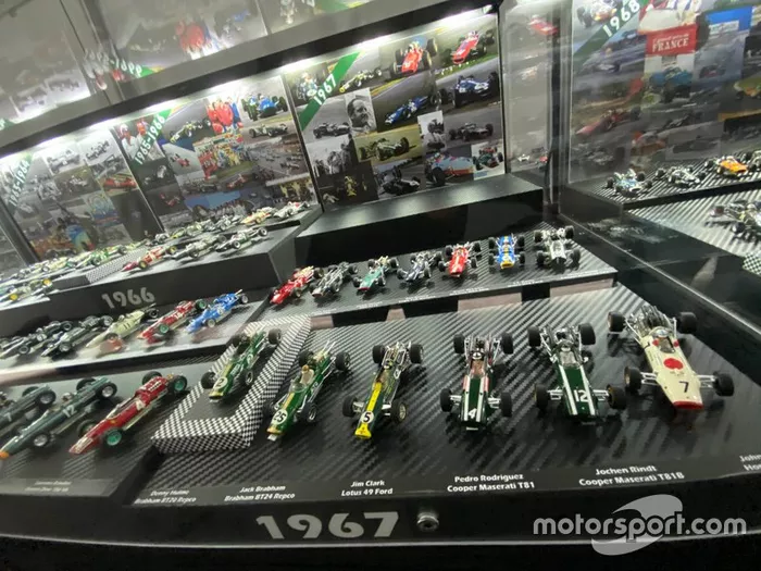 Colección de coches miniatura de F1