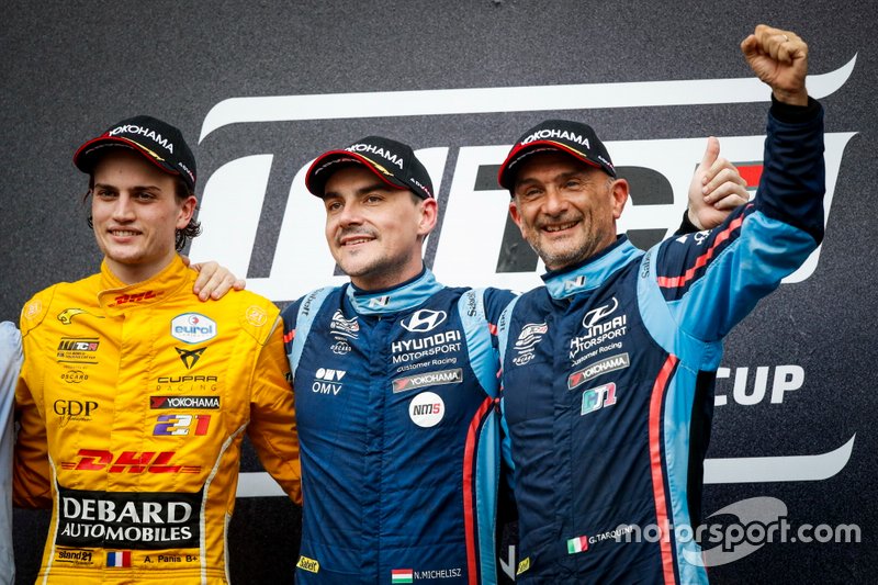 Norbert Michelisz, BRC Hyundai N Squadra Corse Hyundai i30 N TCR, Aurélien Panis, Comtoyou DHL Team CUPRA Racing CUPRA TCR, Gabriele Tarquini, BRC Hyundai N Squadra Corse Hyundai i30 N TCR