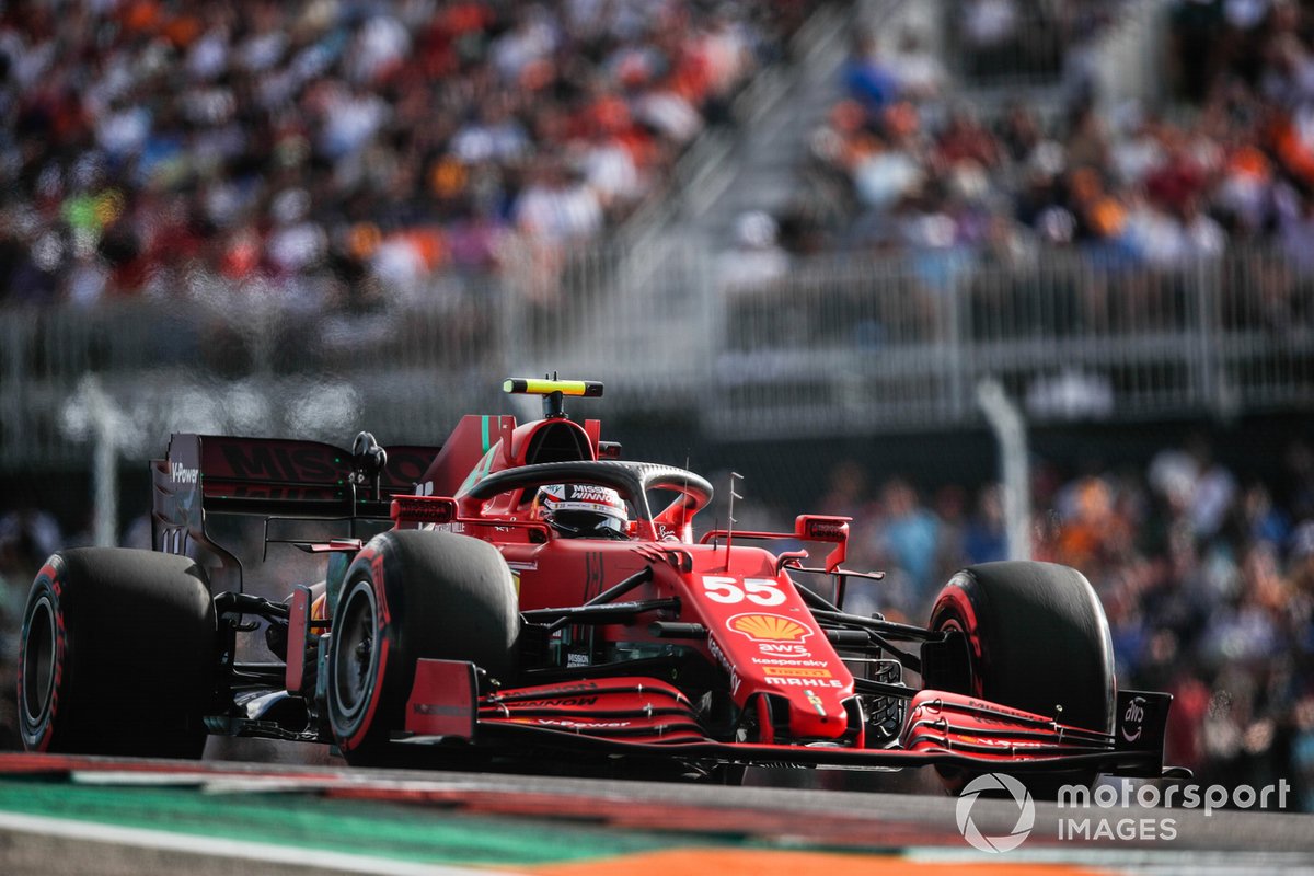 Carlos Sainz Jr, Ferrari SF21