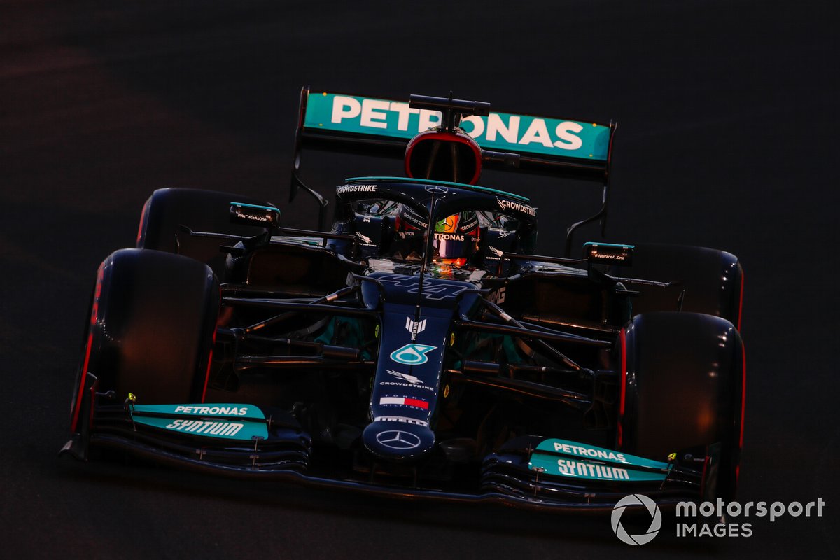 Lewis Hamilton, Mercedes W12