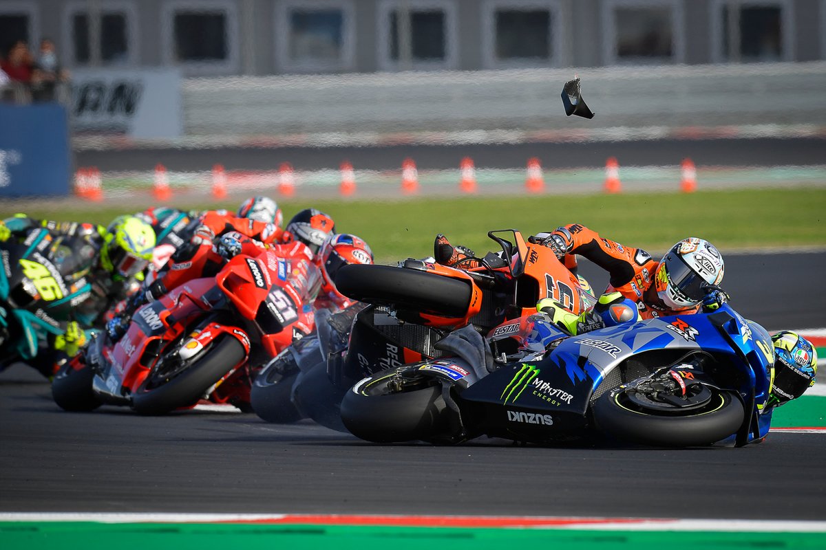 Joan Mir, Team Suzuki MotoGP, Danilo Petrucci, Red Bull KTM Tech 3, caída