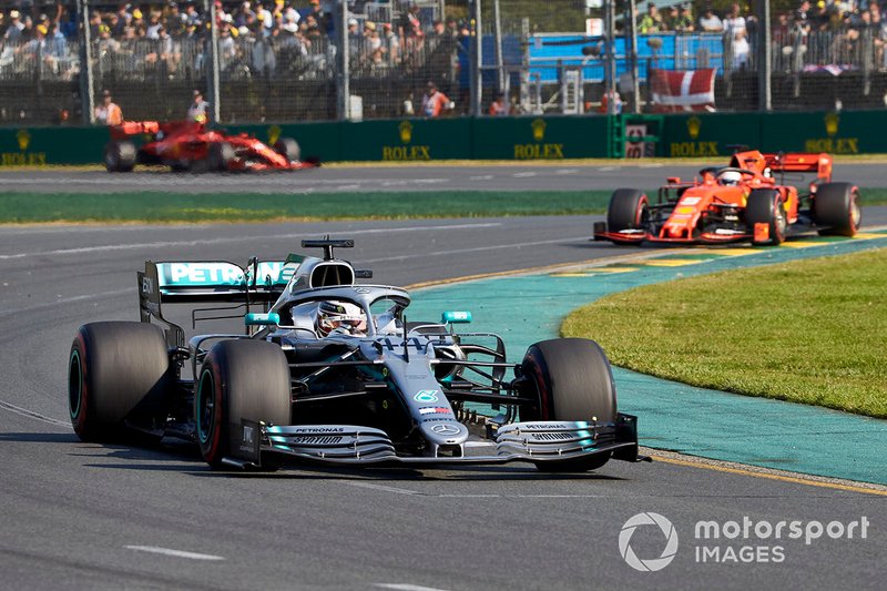 Lewis Hamilton, Mercedes AMG F1 W10, Sebastian Vettel, Ferrari SF90