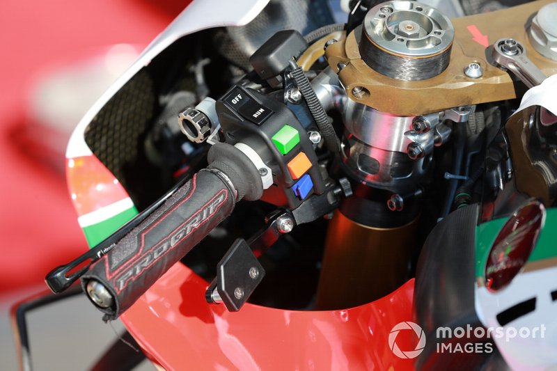 Moto de Cal Crutchlow, Team LCR Honda