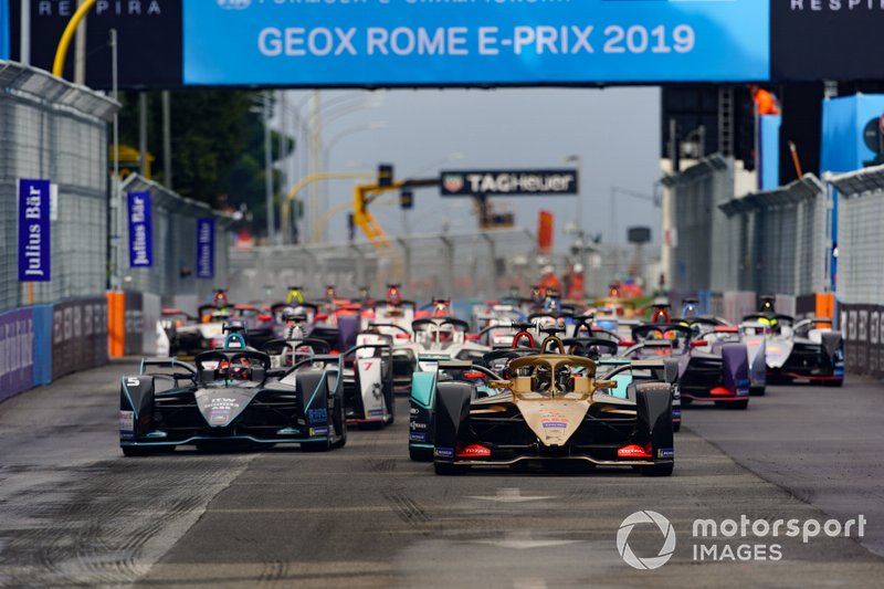 Andre Lotterer, DS TECHEETAH, DS E-Tense FE19, Mitch Evans, Panasonic Jaguar Racing, Jaguar I-Type 3, Stoffel Vandoorne, HWA Racelab, VFE-05, at the start
