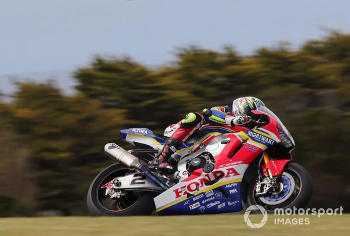 Leon Camier, Honda WSBK Team