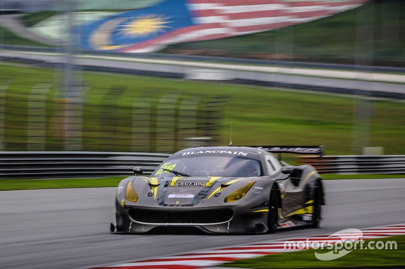 #28 HubAuto Corsa Ferrari 488 GT3: Andrew Haryanto