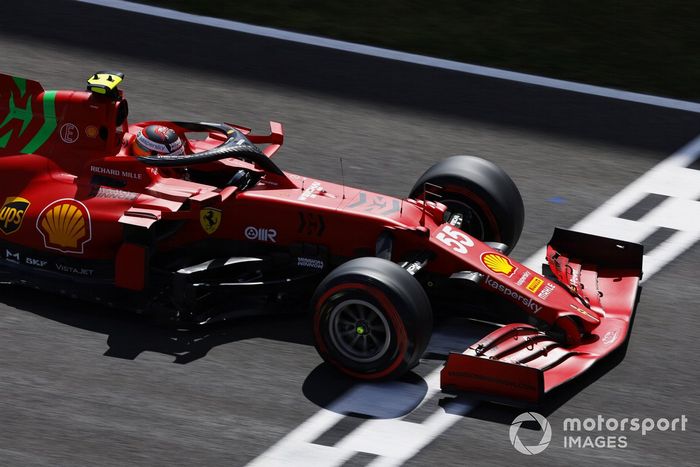 Carlos Sainz Jr., Ferrari SF21